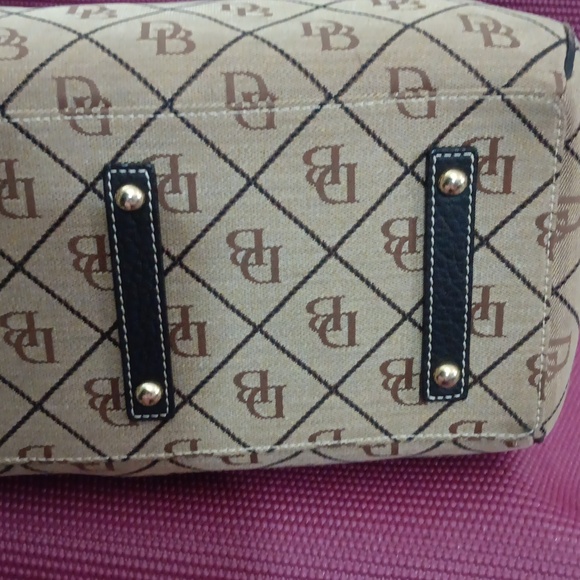 Dooney Bourke - Picture 10 of 15